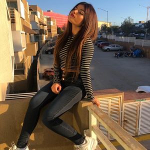 Meet your Posher, Alejandra